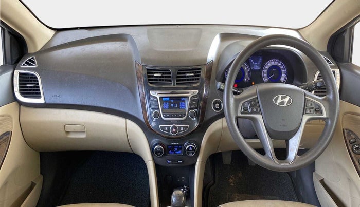 2015 Hyundai Verna FLUIDIC 4S 1.6 VTVT S(O), Petrol, Manual, 26,797 km, Dashboard