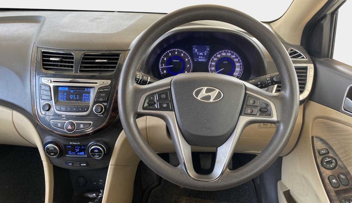 2015 Hyundai Verna FLUIDIC 4S 1.6 VTVT S(O), Petrol, Manual, 26,797 km, Steering Wheel Close Up