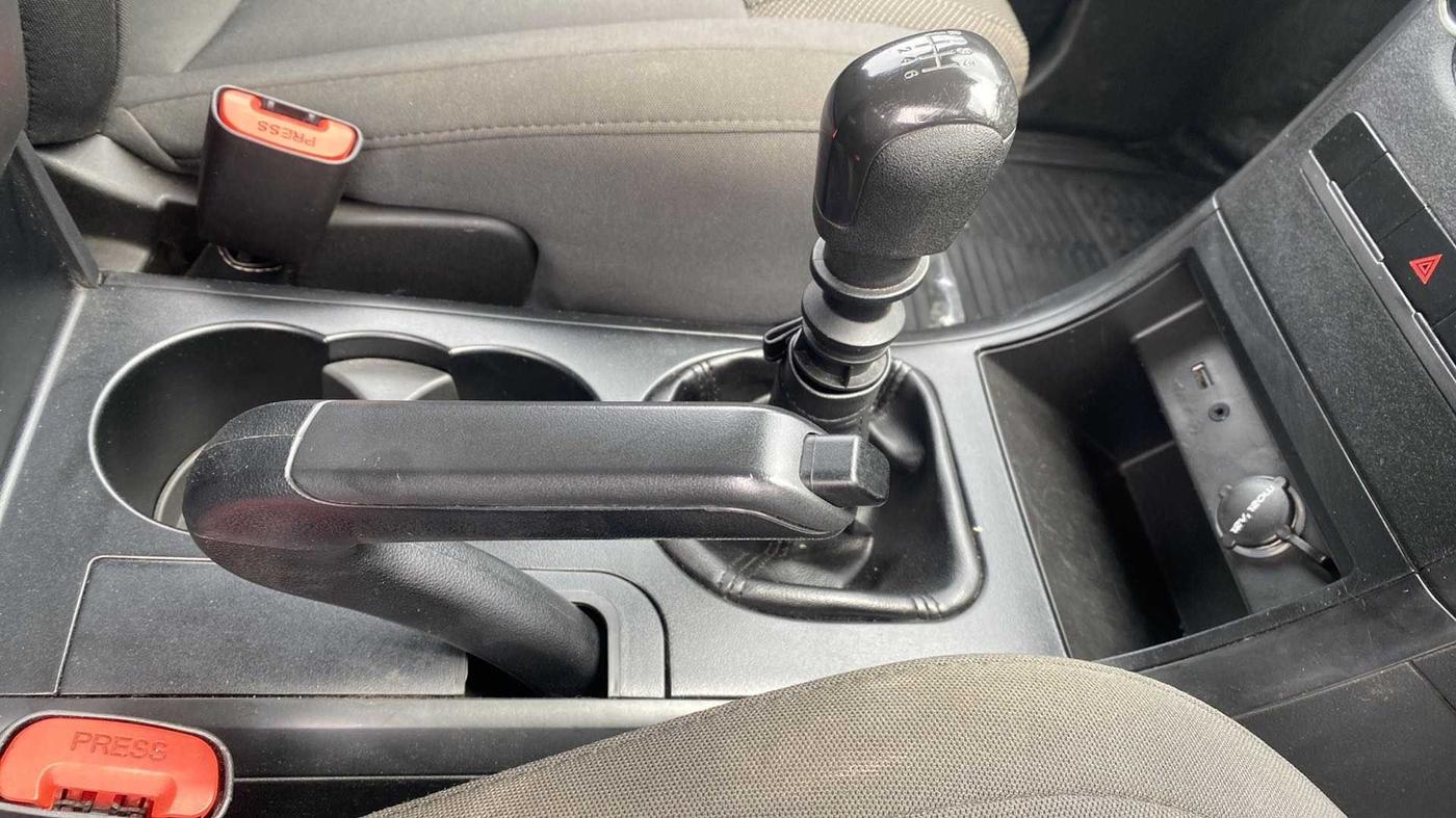 2019 Mahindra XUV500 W5, Diesel, Manual, 75,436 km, Gear Lever