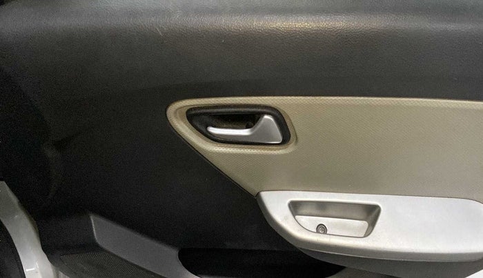 2017 Maruti Alto K10 VXI, Petrol, Manual, 26,415 km, Driver Side Door Panels Control