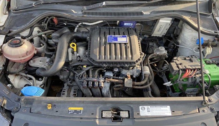 2018 Volkswagen Polo COMFORTLINE 1.0L MPI, CNG, Manual, 60,943 km, Open Bonet