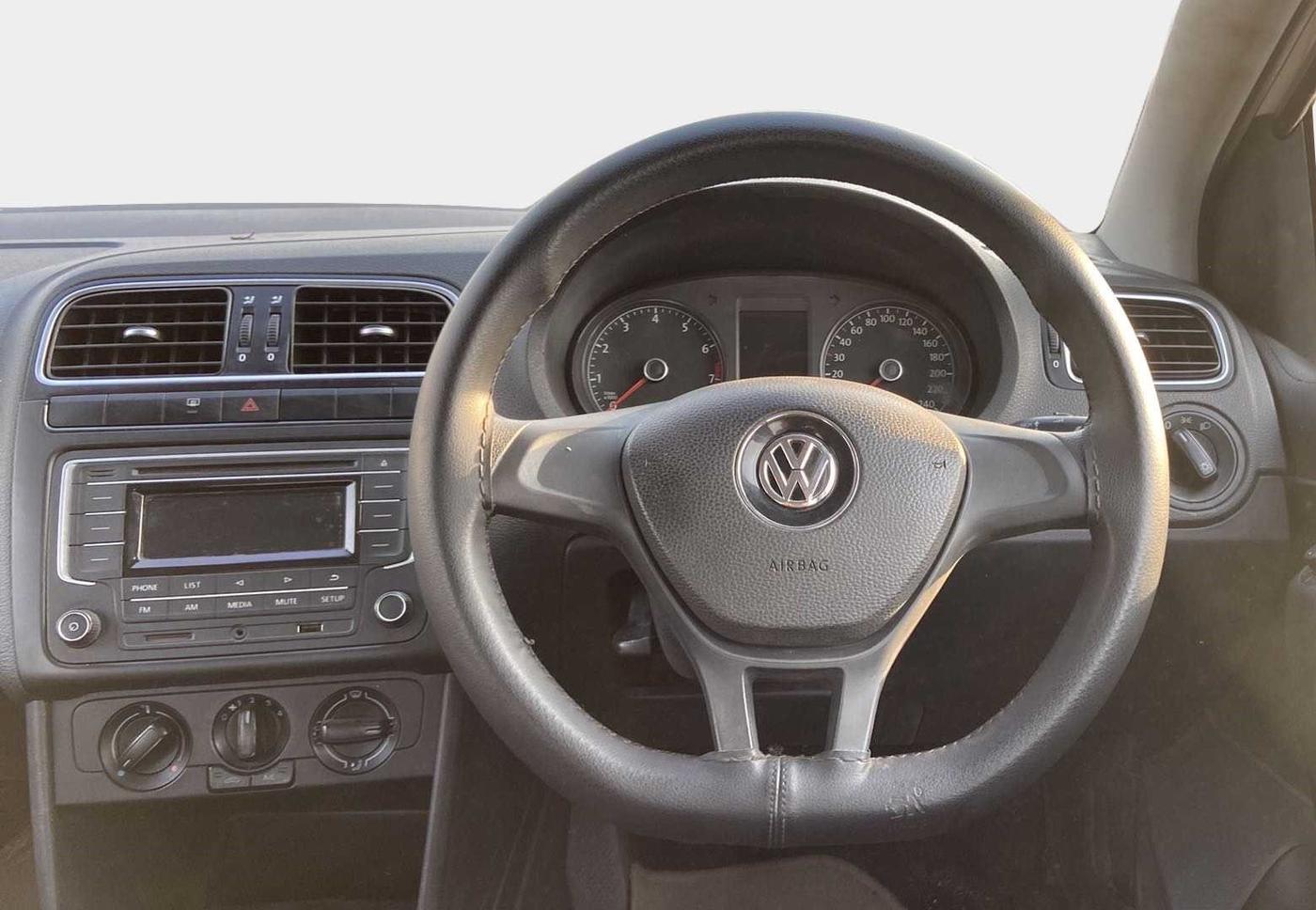 2018 Volkswagen Polo COMFORTLINE 1.0L MPI, CNG, Manual, 60,943 km, Steering Wheel Close Up