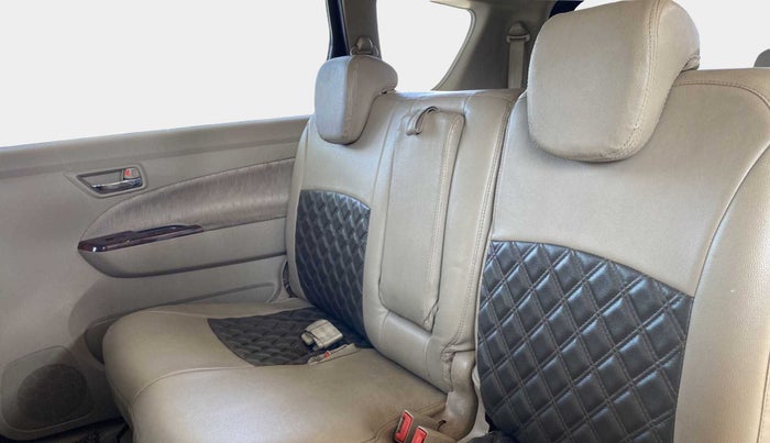 2015 Maruti Ertiga ZXI, Petrol, Manual, 49,651 km, Right Side Rear Door Cabin