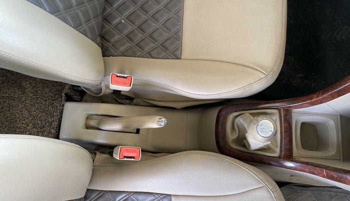 2015 Maruti Ertiga ZXI, Petrol, Manual, 49,651 km, Gear Lever