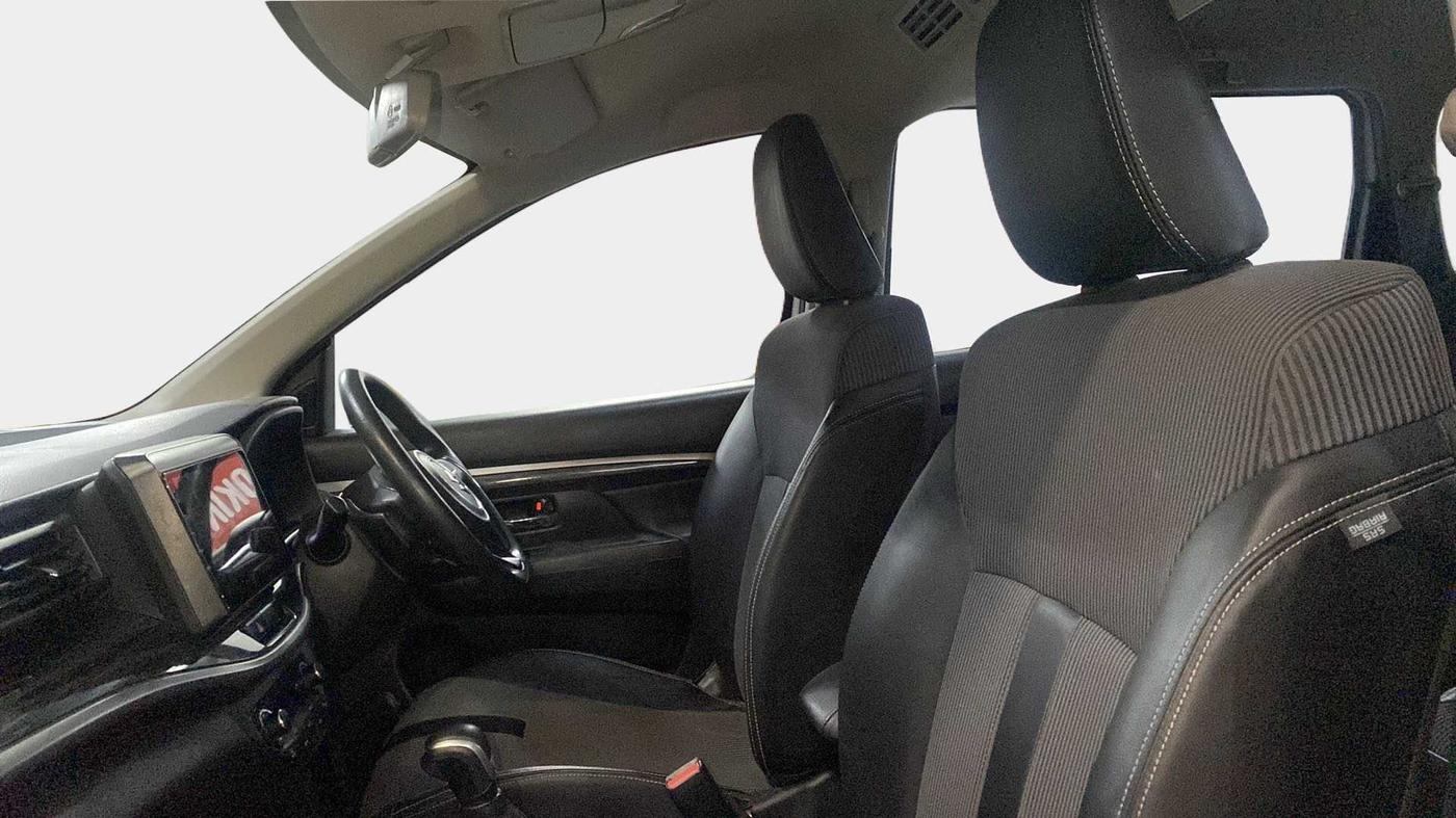 2022 Maruti XL6 ZETA AT, Petrol, Automatic, 31,927 km, Right Side Front Door Cabin