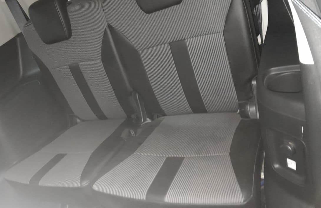 2022 Maruti XL6 ZETA AT, Petrol, Automatic, 31,927 km, Third Seat Row ( optional )