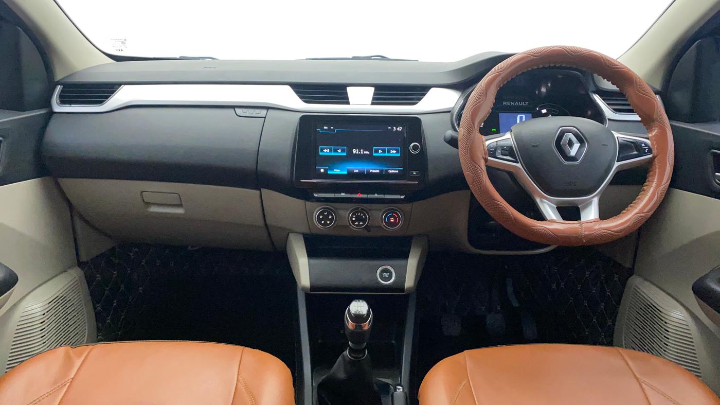 2022 Renault TRIBER RXZ, Petrol, Manual, 28,764 km, Dashboard