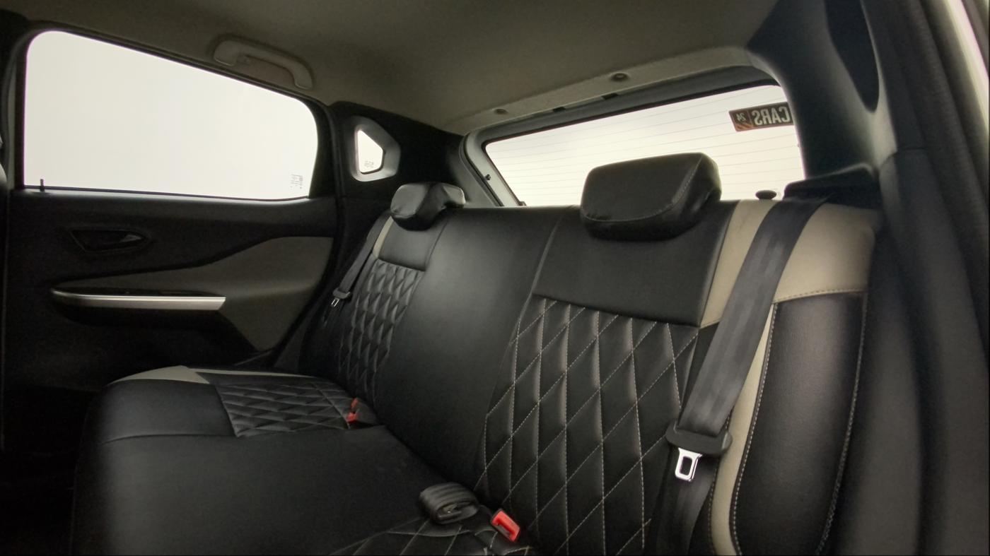 2021 Nissan MAGNITE XE, Petrol, Manual, 74,070 km, Right Side Rear Door Cabin