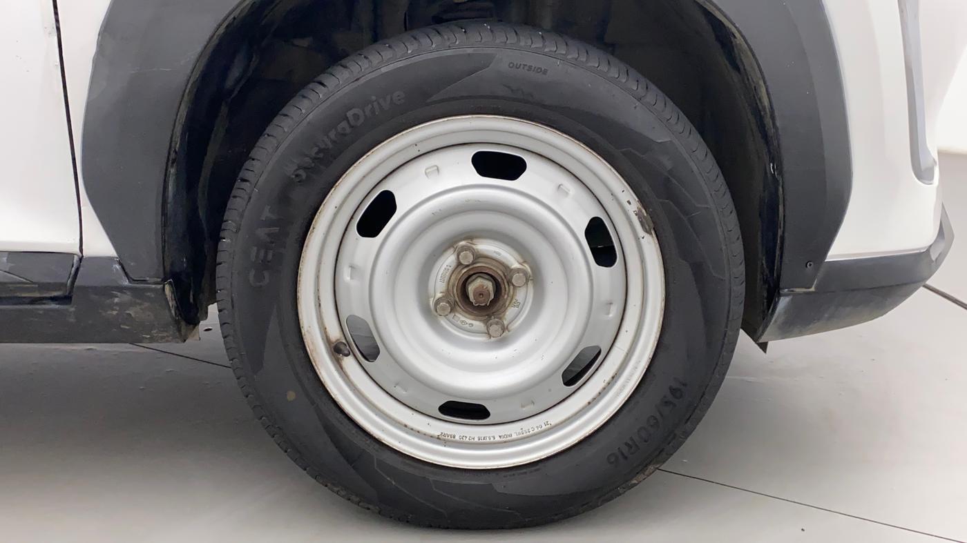 2021 Nissan MAGNITE XE, Petrol, Manual, 74,070 km, Right Front Wheel
