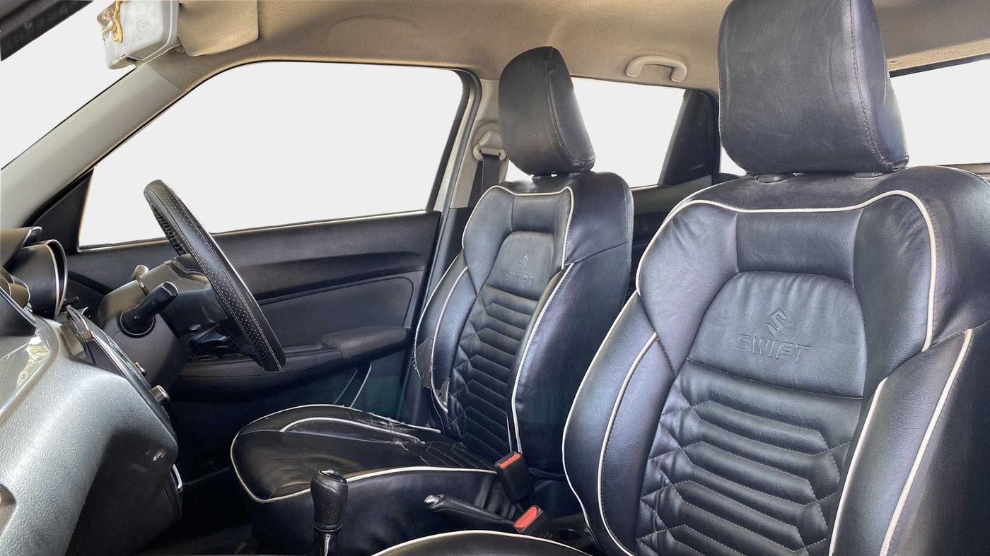 2018 Maruti Swift VDI, Diesel, Manual, 83,800 km, Right Side Front Door Cabin