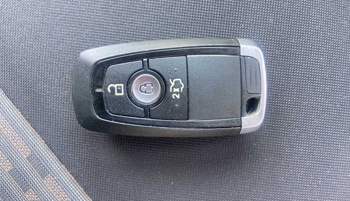 2018 Ford FREESTYLE TITANIUM PLUS 1.2 PETROL, Petrol, Manual, 28,231 km, Key Close Up