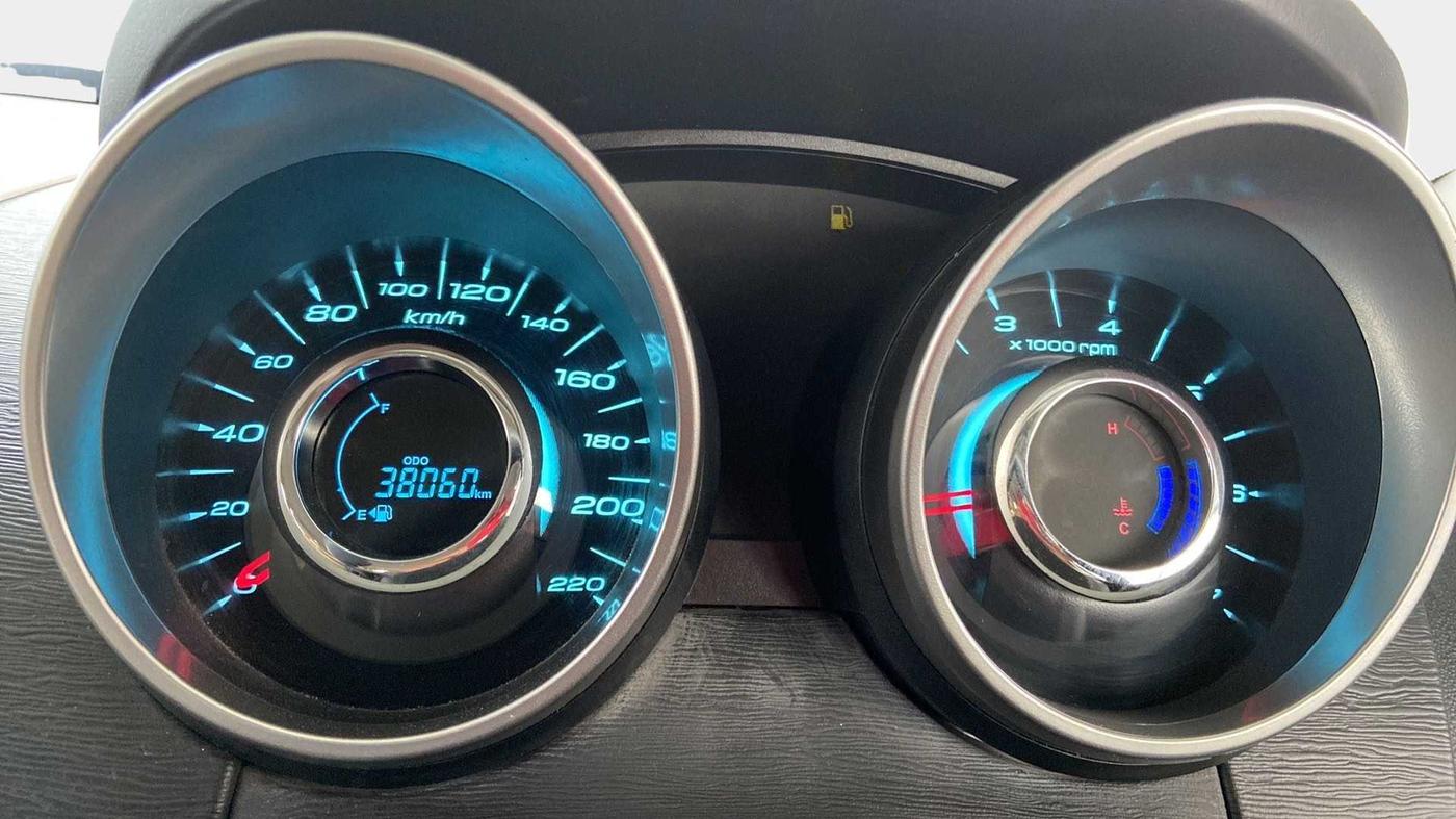 2018 Mahindra XUV500 W7, Diesel, Manual, 38,047 km, Odometer Image