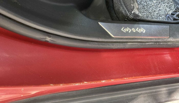 2017 Maruti Vitara Brezza ZDI, Diesel, Manual, 94,281 km, Right running board - Minor scratches