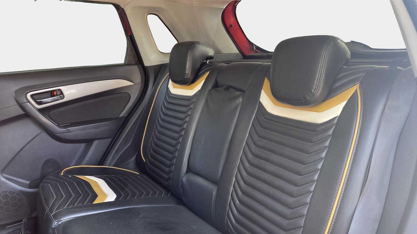 2017 Maruti Vitara Brezza ZDI, Diesel, Manual, 94,281 km, Right Side Rear Door Cabin