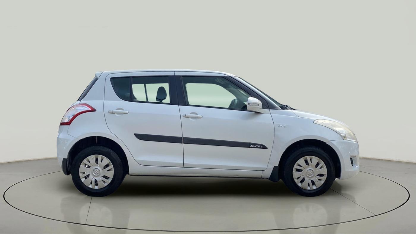 2014 Maruti Swift VXI, Petrol, Manual, 81,068 km, Right Side View