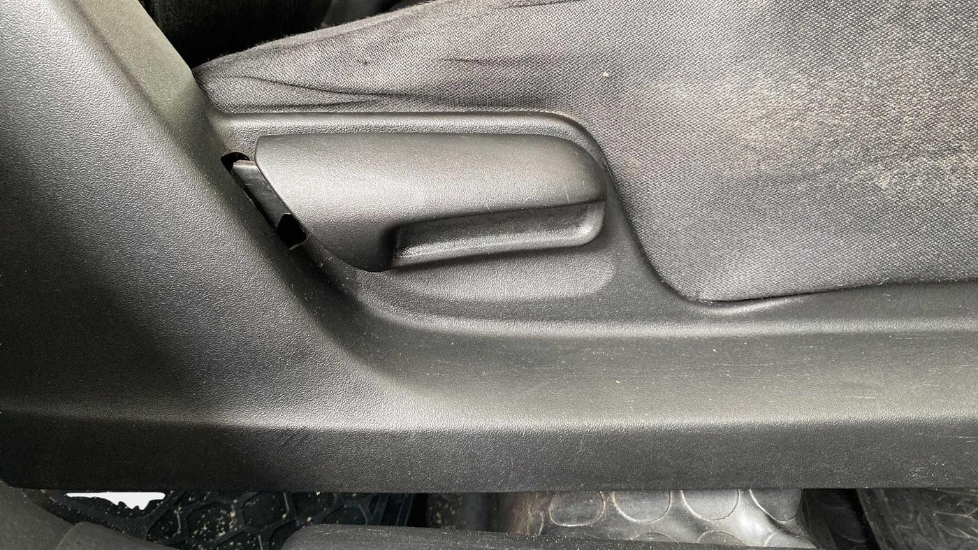 2014 Maruti Swift VXI, Petrol, Manual, 81,068 km, Driver Side Adjustment Panel