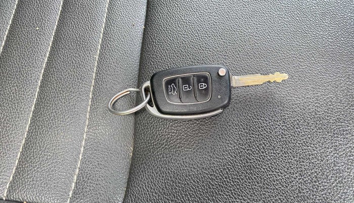 2019 Hyundai GRAND I10 NIOS SPORTZ AMT 1.2 KAPPA VTVT, Petrol, Automatic, 86,551 km, Key Close Up