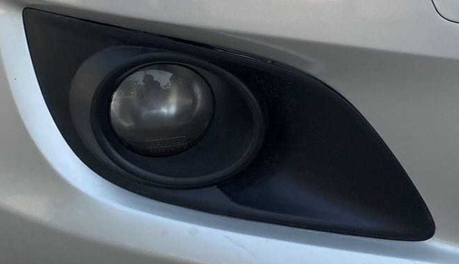 2014 Maruti Swift LXI, Petrol, Manual, 68,332 km, Right fog light - Not working