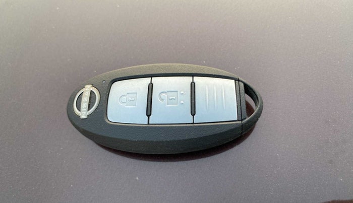 2021 Nissan MAGNITE XV MT, Petrol, Manual, 5,371 km, Key Close Up