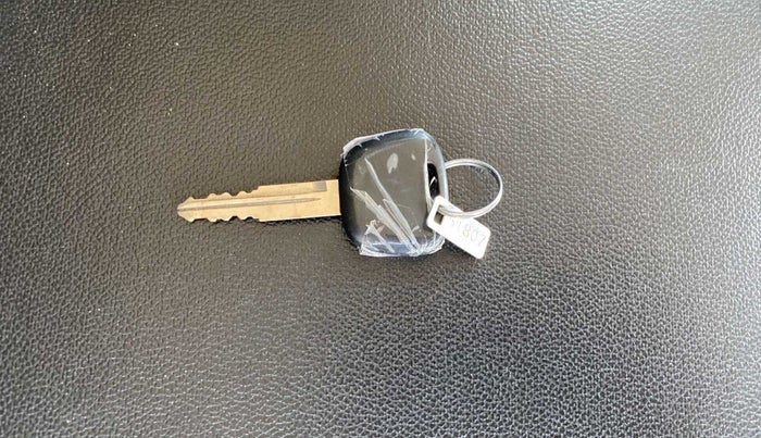 2019 Maruti Eeco 5 STR WITH A/C+HTR, Petrol, Manual, 18,372 km, Key Close Up