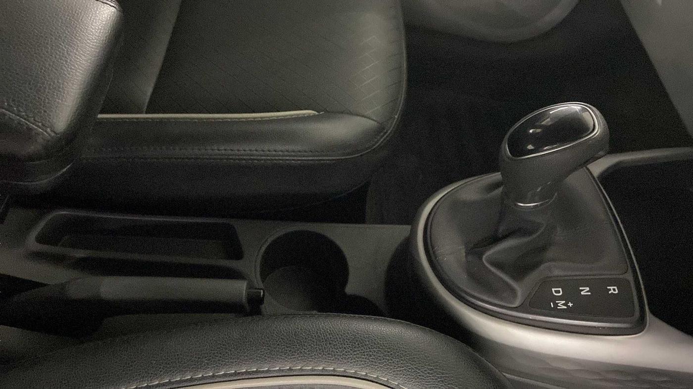 2020 Hyundai GRAND I10 NIOS SPORTZ AMT 1.2 KAPPA VTVT, Petrol, Automatic, 36,645 km, Gear Lever