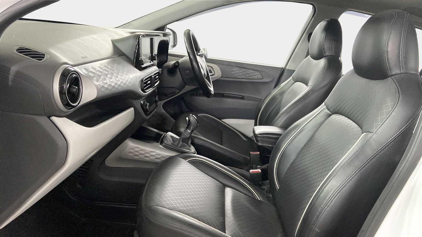 2020 Hyundai GRAND I10 NIOS SPORTZ AMT 1.2 KAPPA VTVT, Petrol, Automatic, 36,645 km, Right Side Front Door Cabin