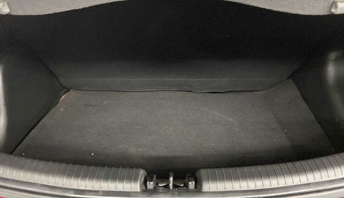 2018 Hyundai Grand i10 MAGNA 1.2 KAPPA VTVT, Petrol, Manual, 4,601 km, Boot Inside