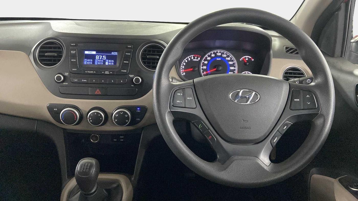 2018 Hyundai Grand i10 MAGNA 1.2 KAPPA VTVT, Petrol, Manual, 4,601 km, Steering Wheel Close Up