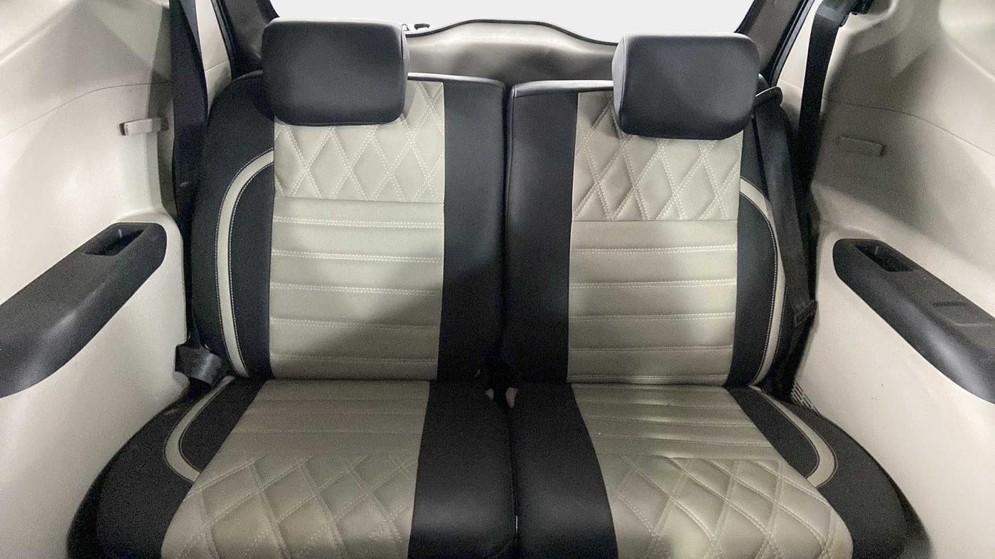2022 Renault TRIBER RXT, Petrol, Manual, 11,614 km, Third Seat Row ( optional )