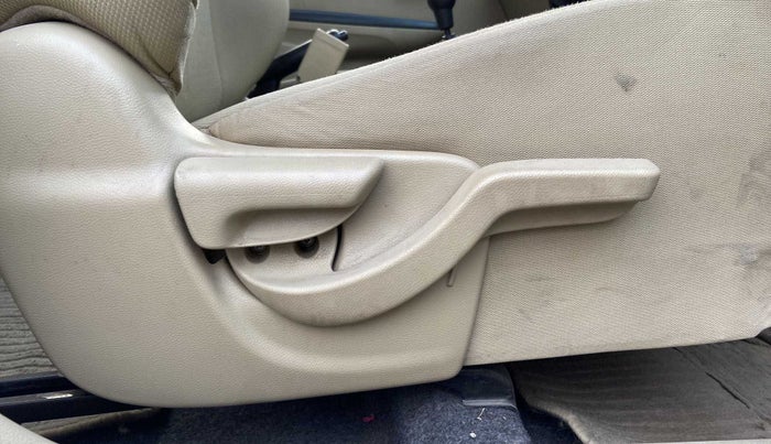 2015 Honda Brio S MT, Petrol, Manual, 51,242 km, Driver Side Adjustment Panel