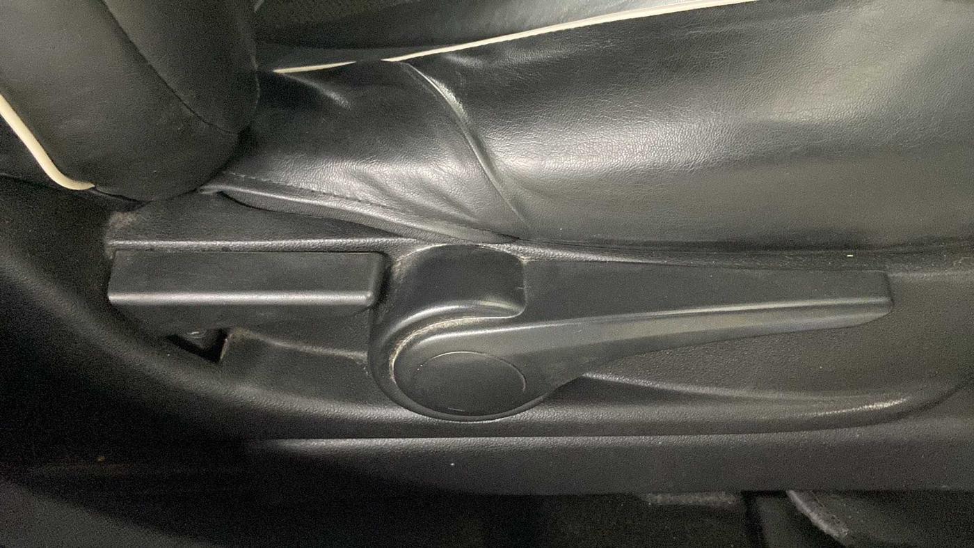 2019 Tata NEXON XZ PETROL, Petrol, Manual, 50,167 km, Driver Side Adjustment Panel