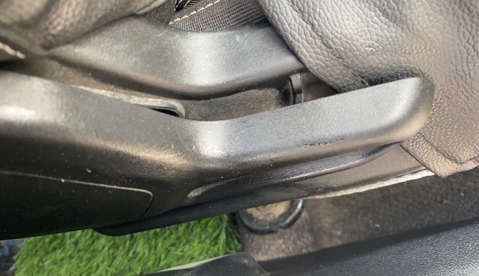 2021 Tata Tiago XE PETROL, Petrol, Manual, 30,965 km, Driver Side Adjustment Panel