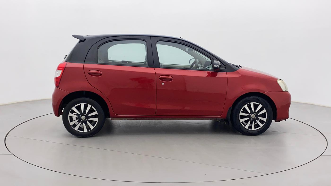2016 Toyota Etios Liva V, Petrol, Manual, 66,798 km, Right Side View