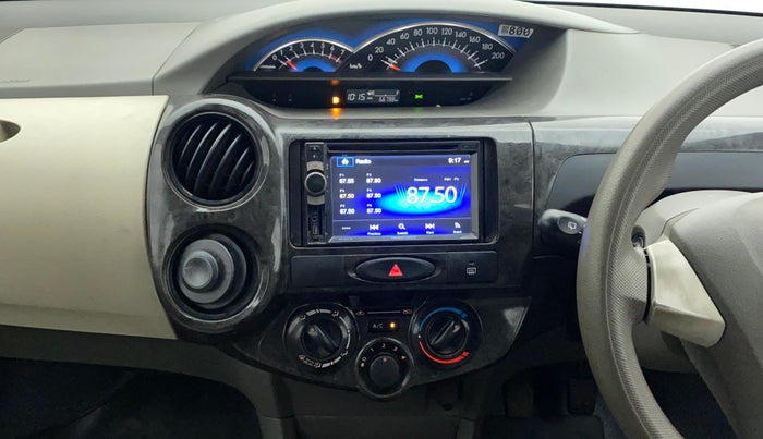 2016 Toyota Etios Liva V, Petrol, Manual, 66,798 km, Air Conditioner