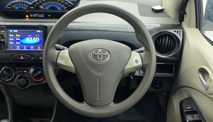 2016 Toyota Etios Liva V, Petrol, Manual, 66,798 km, Steering Wheel Close Up