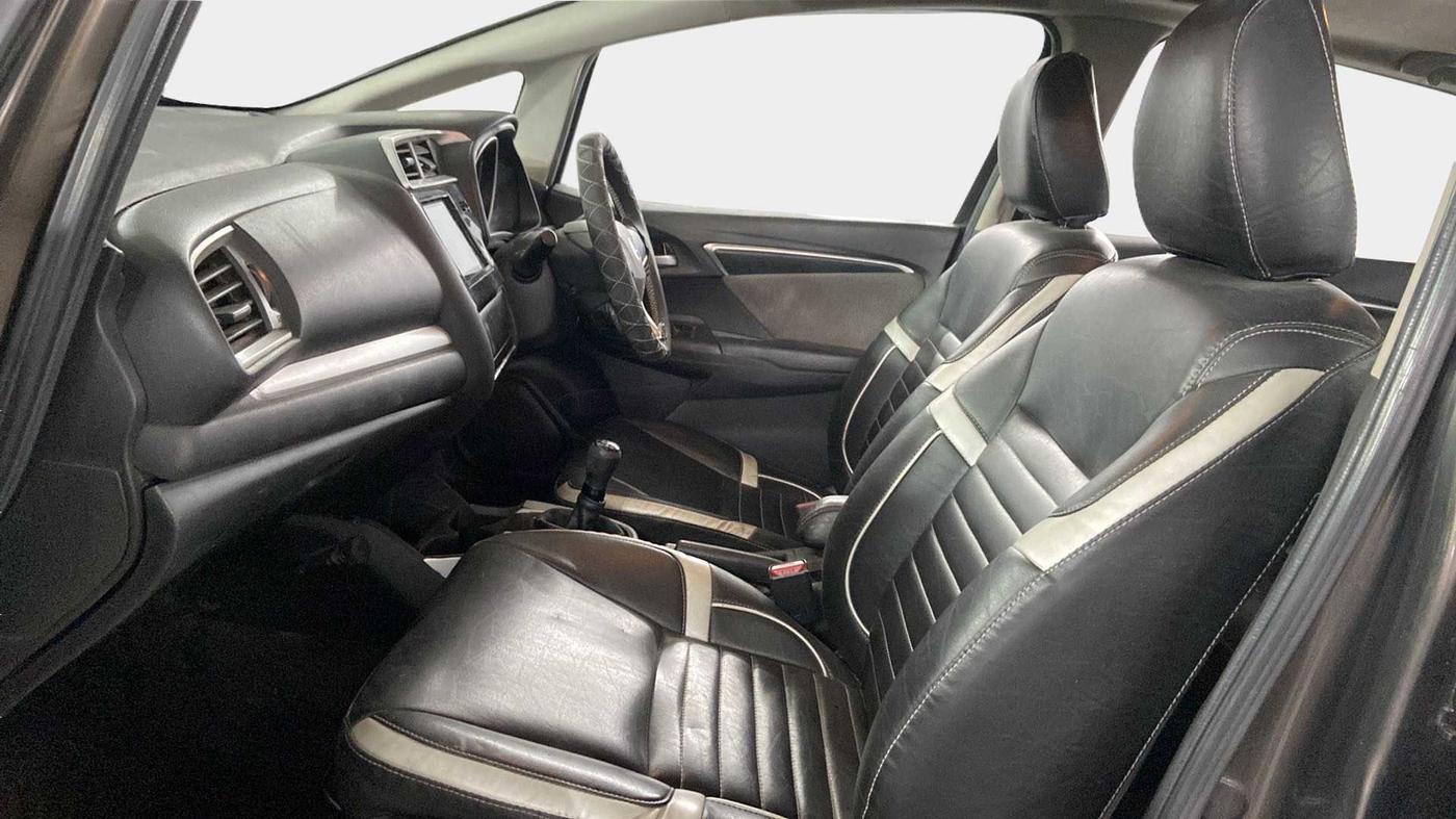 2017 Honda WR-V 1.2L I-VTEC VX MT, CNG, Manual, 65,973 km, Right Side Front Door Cabin