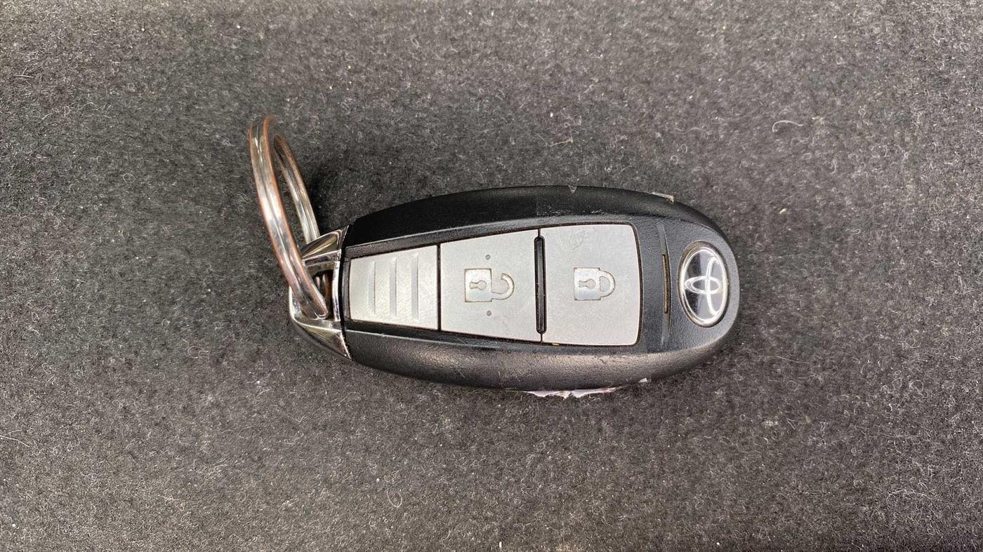 2021 Toyota URBAN CRUISER PREMIUM GRADE AT, Petrol, Automatic, 31,027 km, Key Close Up