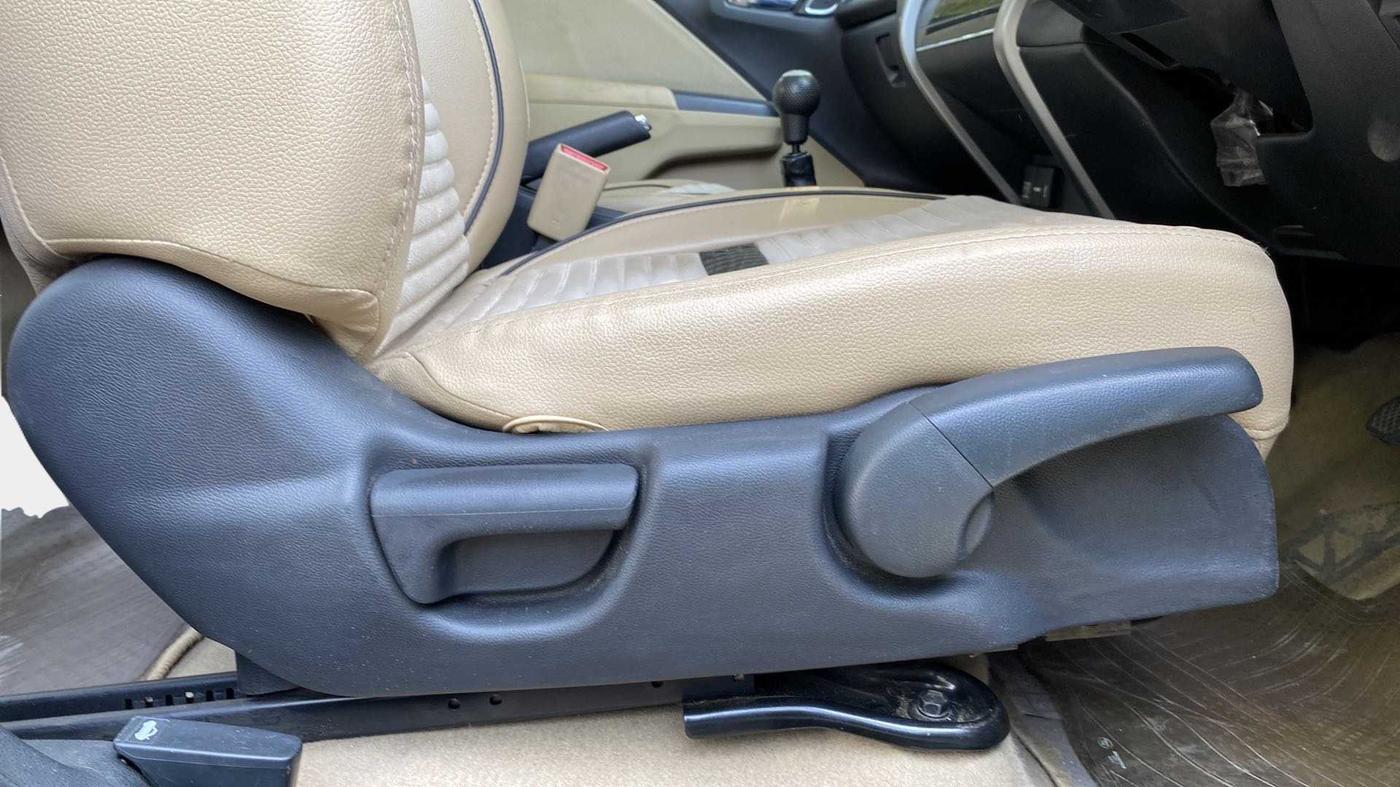 2018 Honda City 1.5L I-VTEC V MT, Petrol, Manual, 93,506 km, Driver Side Adjustment Panel
