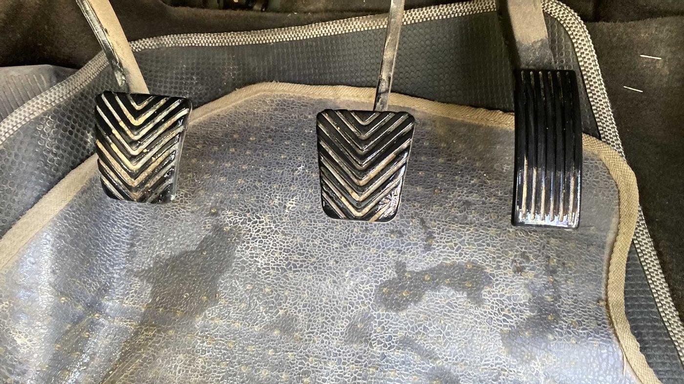 2013 Hyundai Verna FLUIDIC 1.6 VTVT SX, Petrol, Manual, 77,933 km, Pedals