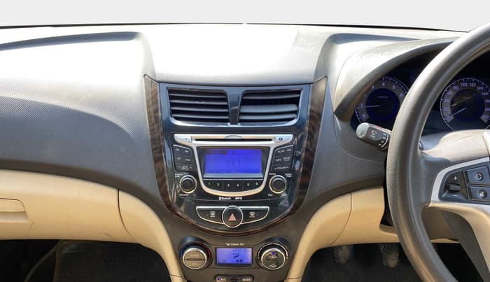 2013 Hyundai Verna FLUIDIC 1.6 VTVT SX, Petrol, Manual, 77,933 km, Infotainment System