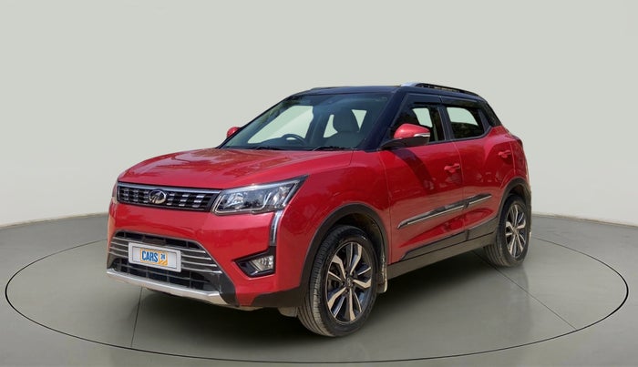 2019 Mahindra XUV300 W8 (O) 1.5 DIESEL AMT, Diesel, Automatic, 19,710 km, Left Front Diagonal