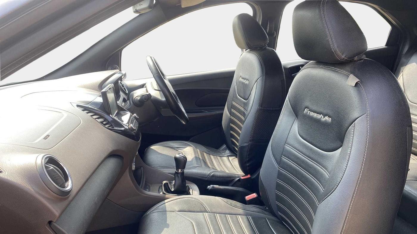 2018 Ford FREESTYLE TITANIUM 1.2 PETROL, Petrol, Manual, 72,940 km, Right Side Front Door Cabin