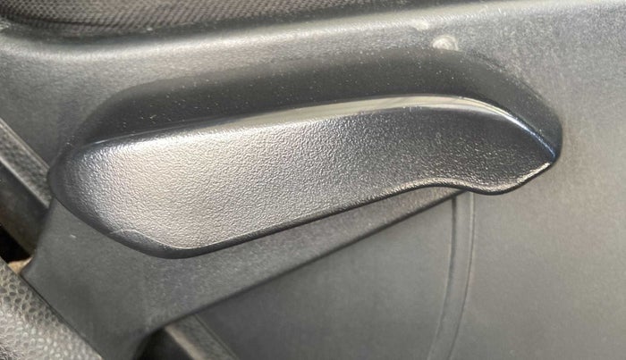 2018 Ford Ecosport TITANIUM 1.5L SIGNATURE EDITION (SUNROOF) DIESEL, Diesel, Manual, 84,335 km, Driver Side Adjustment Panel