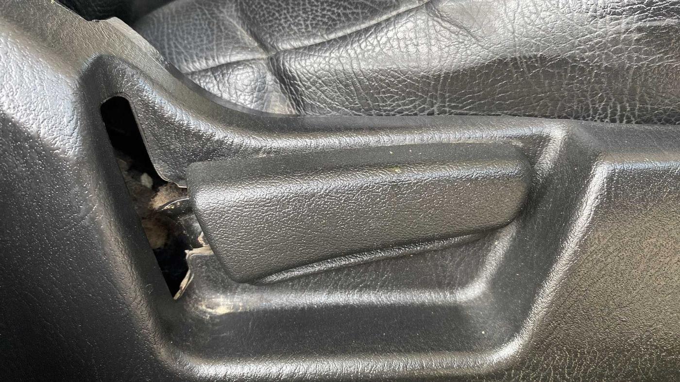 2021 Maruti Alto VXI, Petrol, Manual, 60,269 km, Driver Side Adjustment Panel