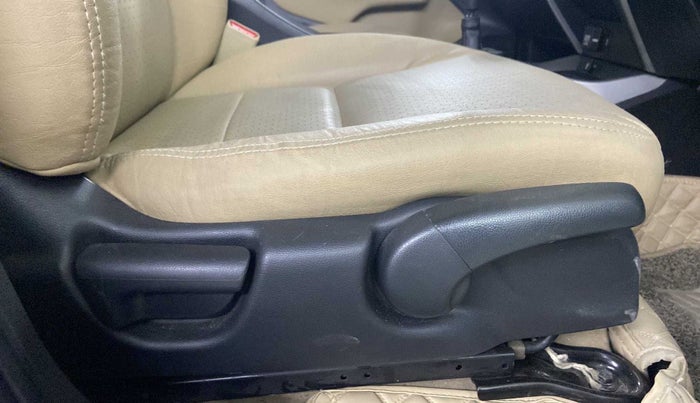 2017 Honda City 1.5L I-VTEC V MT, Petrol, Manual, 58,573 km, Driver Side Adjustment Panel