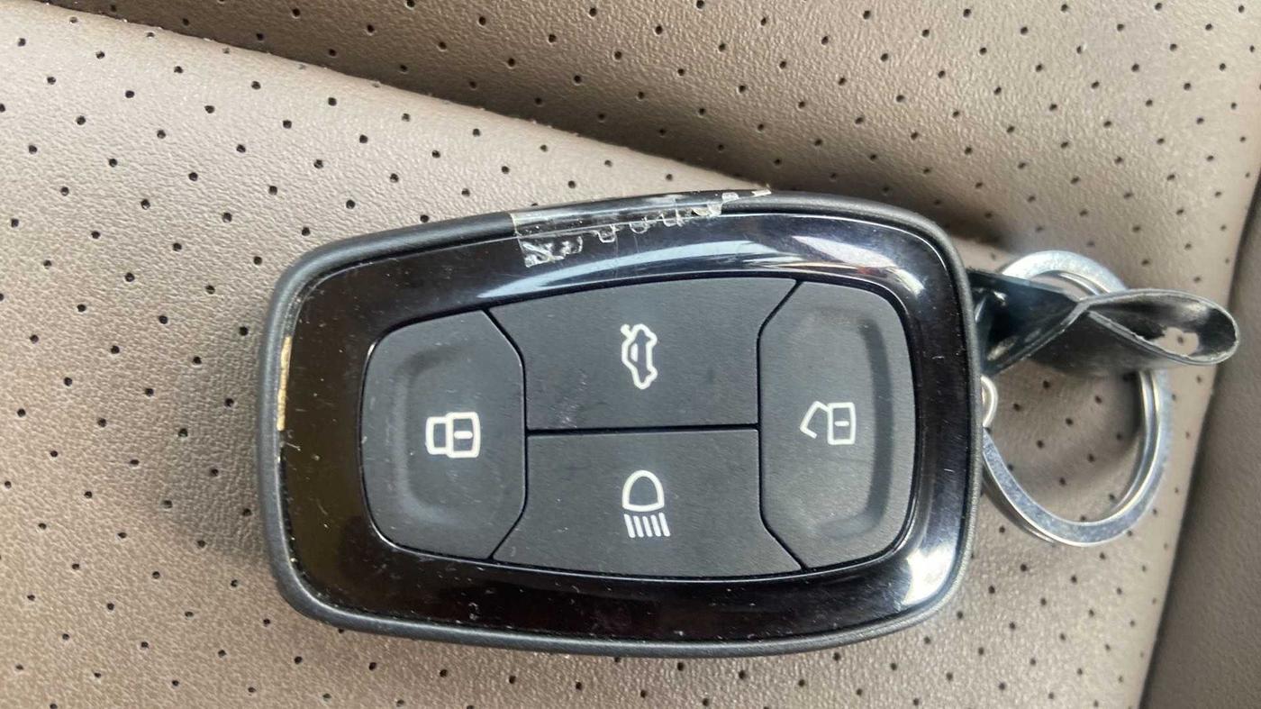 2022 Tata Harrier XZ SUNROOF 2.0L, Diesel, Manual, 18,836 km, Key Close Up