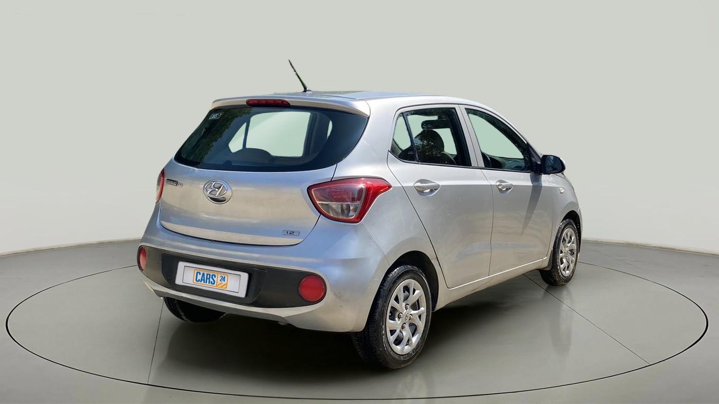 2017 Hyundai Grand i10 MAGNA 1.2 KAPPA VTVT, Petrol, Manual, 40,416 km, Right Back Diagonal