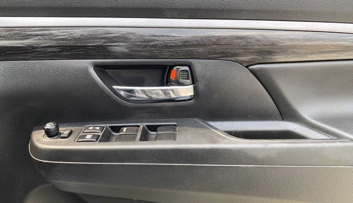 2021 Maruti XL6 ZETA AT, Petrol, Automatic, 17,898 km, Driver Side Door Panels Control