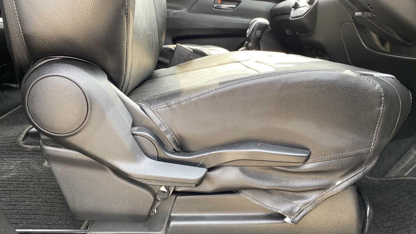 2021 Maruti XL6 ZETA AT, Petrol, Automatic, 17,898 km, Driver Side Adjustment Panel