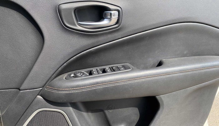 2019 Jeep Compass SPORT PLUS 1.4 PETROL, Petrol, Manual, 22,936 km, Driver Side Door Panels Control